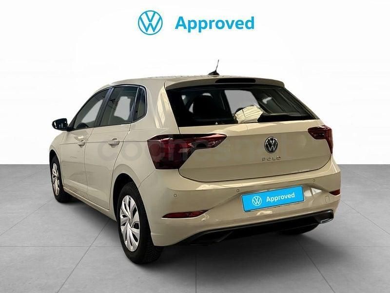 Usado VW Polo 95 CV (69 kW) 2022 Gris / plata Utilitario