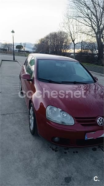 Granate Usado 2003 VW Golf IV Conceptline Familiar | 2100 € (Buen precio) - Imagen 1/4