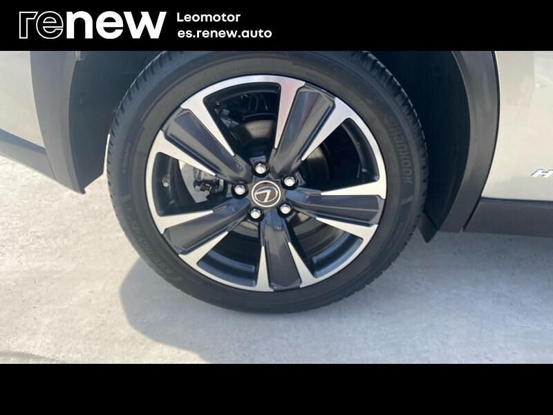 Usado Lexus UX 250h 184 CV (135 kW) 2021 Gris stonic SUV