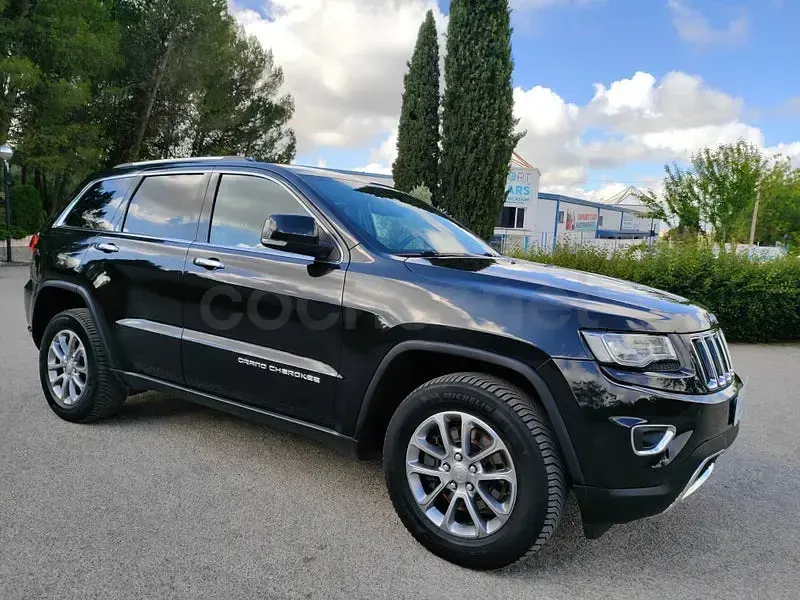 Usado Jeep Grand Cherokee Limited 250 CV (183 kW) 2014 Negro SUV