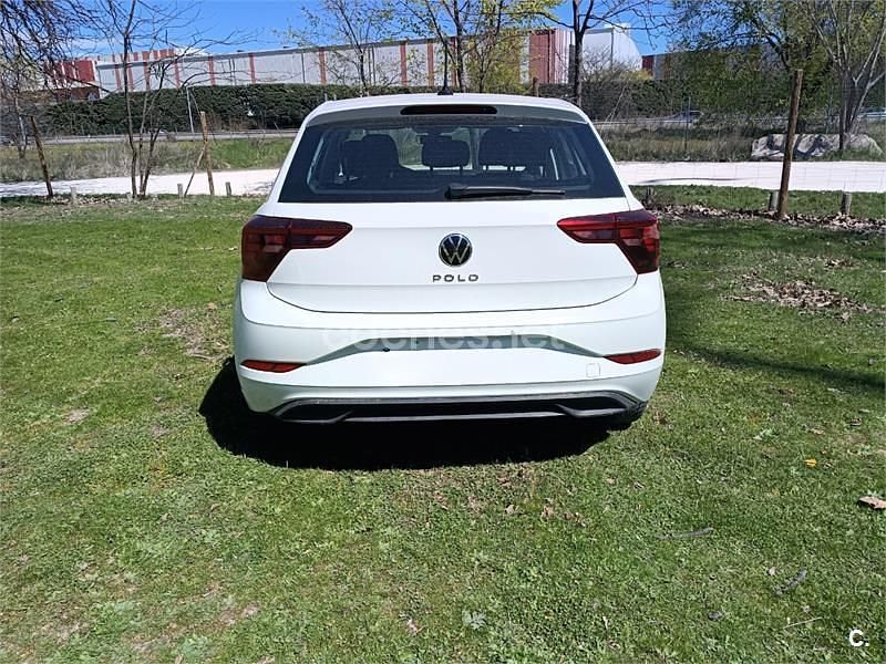 Usado VW Polo Life 95 CV (69 kW) 2022 Blanco Utilitario
