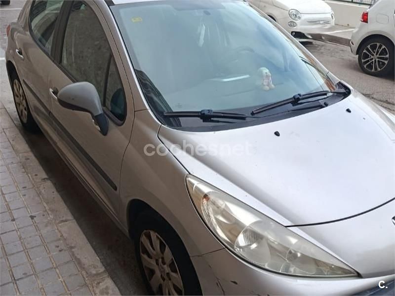 Gris / plata Usado 2008 Peugeot 207 Berlina | 4500 € (Precio justo) - Imagen 1/3