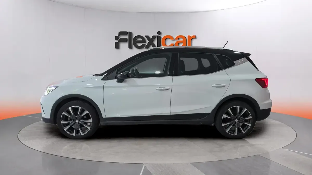 Usado Seat Arona 150 CV (110 kW) 2024 Blanco SUV