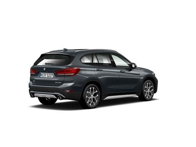 Usado BMW X1 Comfort Edition 150 CV (110 kW) 2021 Gris / plata SUV