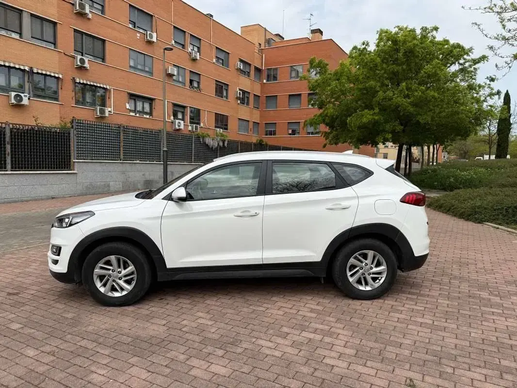 Usado Hyundai Tucson 116 CV (85 kW) 2021 Blanco SUV