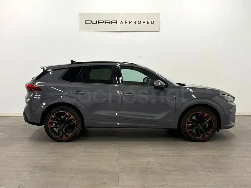Usado Cupra Terramar 204 CV (150 kW) 2024 Gris / plata SUV