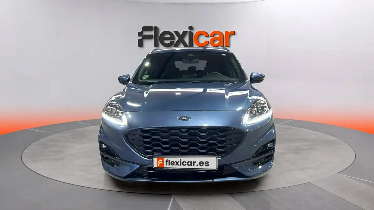 Usado Ford Kuga ST-Line 150 CV (110 kW) 2023 Gris SUV