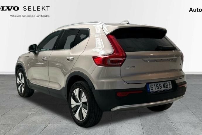 Usado Volvo XC40 Core 211 CV (155 kW) 2022 SUV