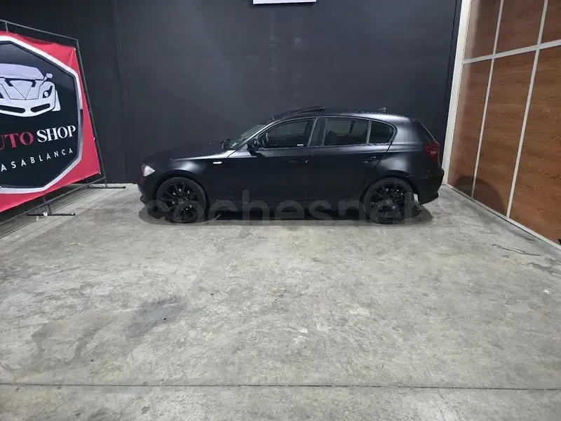 Usado BMW 120 177 CV (130 kW) 2010 Negro Utilitario