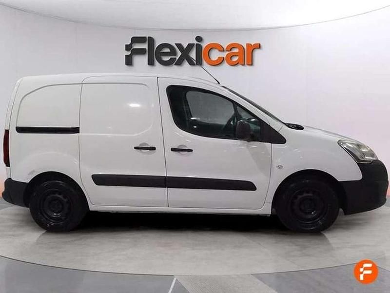 Usado Citroën Berlingo Live 101 HP (74 kW) 2018 Branco Monovolume