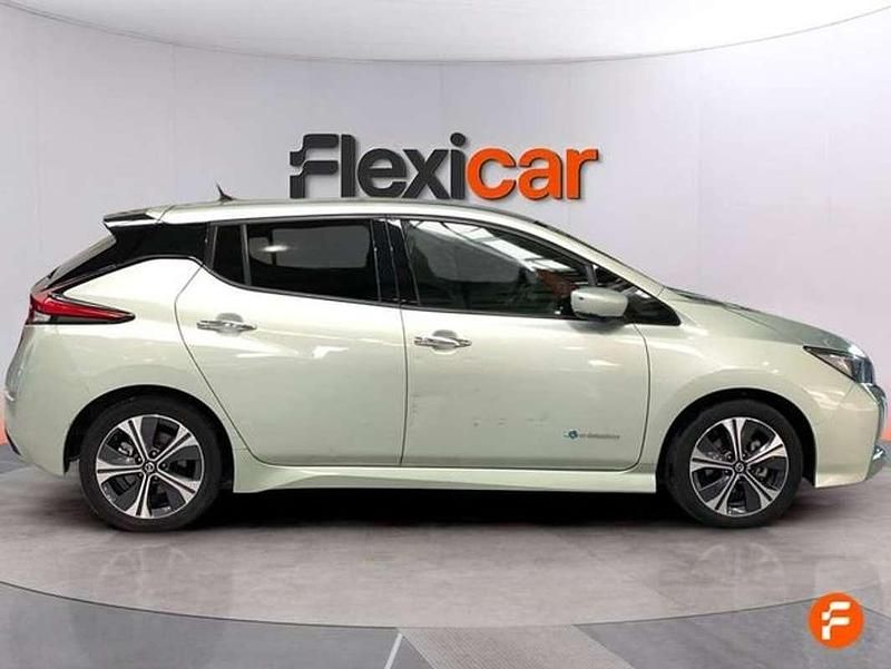 Usado Nissan Leaf Acenta 110 kW (150 CV) 2018 Azul Utilitario
