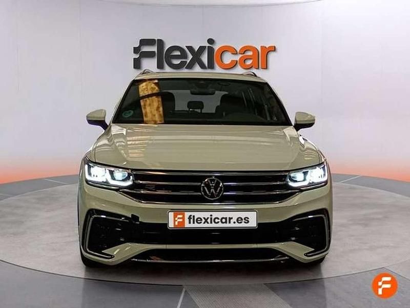 Usado VW Tiguan R-line 150 CV (110 kW) 2021 Blanco SUV