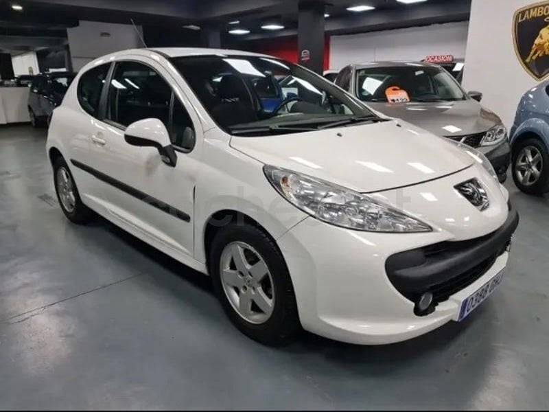 Usado Peugeot 207 Premium 90 CV (66 kW) 2008 Blanco Berlina