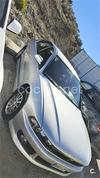 Usado Mitsubishi Galant Elegance 133 CV (97 kW) 2004 Gris / plata Berlina