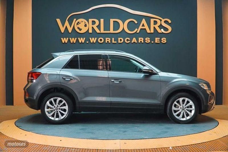 Usado VW T-Roc Life 150 CV (110 kW) 2022 Gris SUV