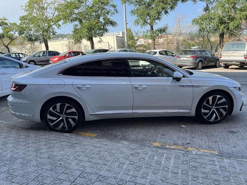 Usado VW Arteon R-line 150 CV (110 kW) 2021 Blanco Coupe