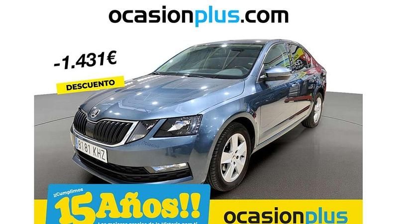 Gris Usado 2018 Skoda Octavia Utilitario | 14.319 € (Precio justo) - Imagen 1/4