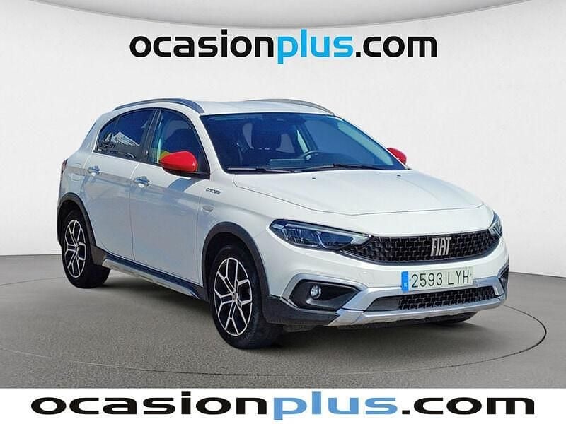 Usado Fiat Tipo Cross 130 CV (95 kW) 2022 Blanco Berlina