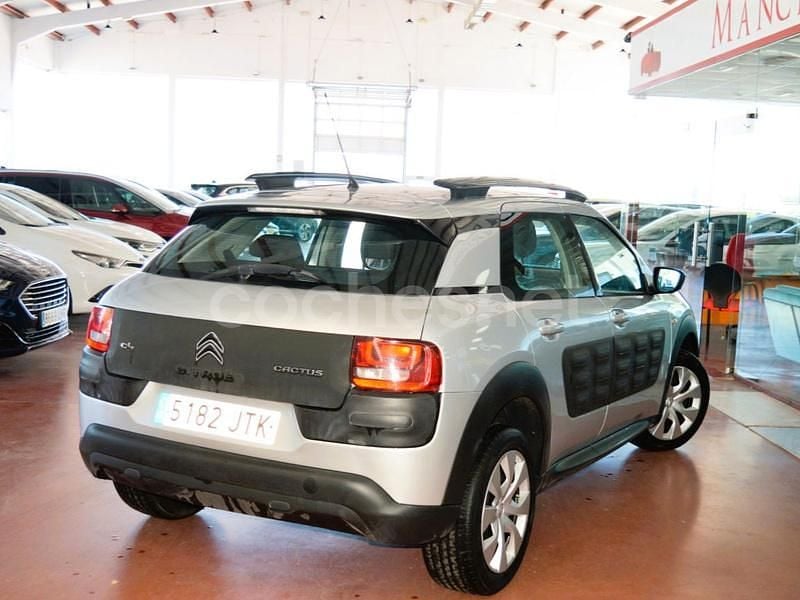 Usado Citroën C4 Feel 82 CV (60 kW) 2016 Gris / plata Berlina