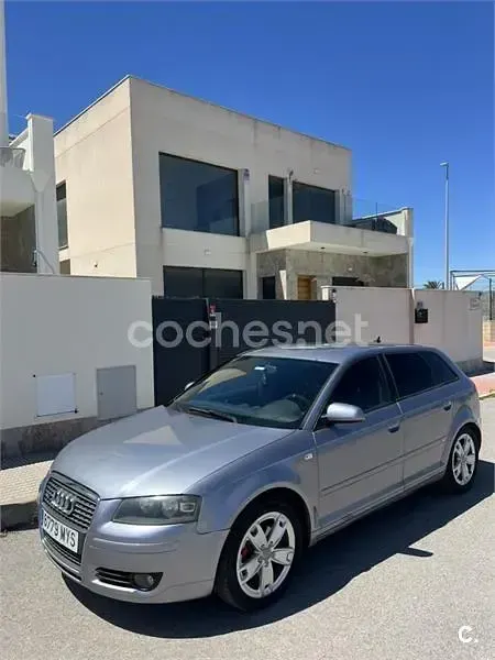Usado Audi A3 Ambition 140 CV (102 kW) 2006 Gris / plata Utilitario