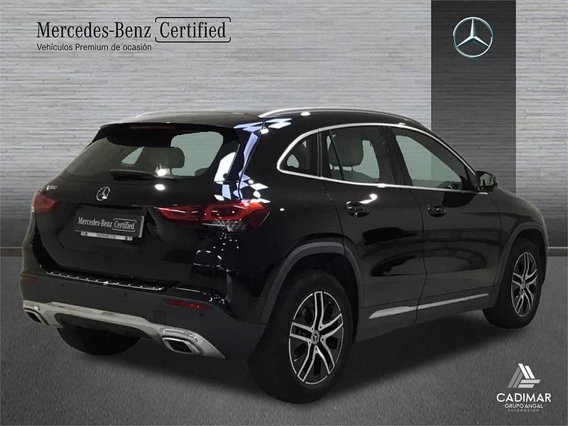 Usado Mercedes GLA180 Progressive 136 CV (100 kW) 2021 Negro SUV