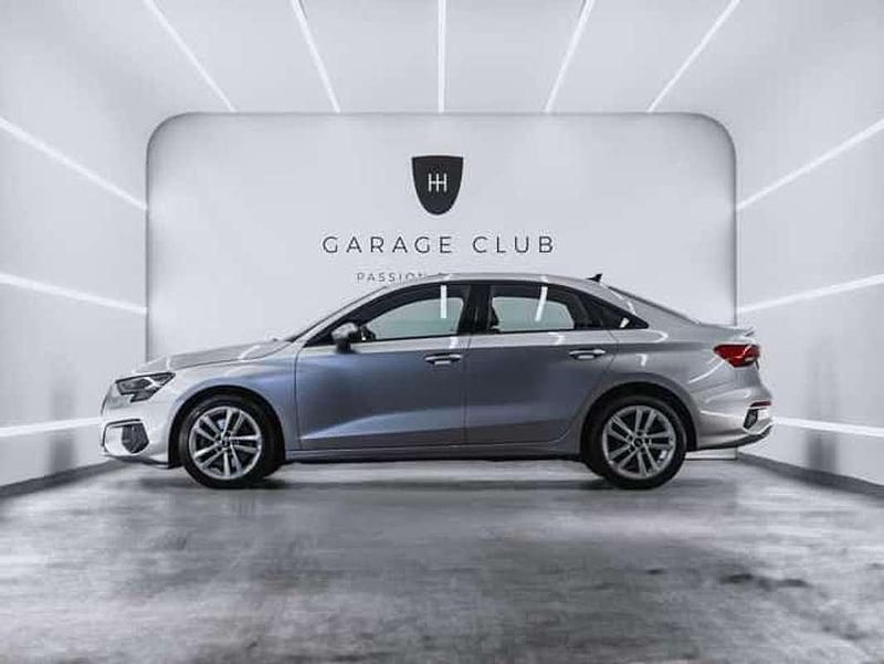 Usado Audi A3 Advanced 110 CV (80 kW) 2020 Plateado Berlina