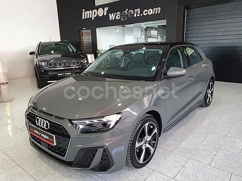 Gris / plata Usado 2024 Audi A1 Sportback Utilitario | 25.900 € (Un poco caro) - Imagen 1/4