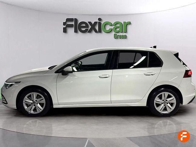 Usado VW Golf VIII Life 110 CV (80 kW) 2021 Blanco Familiar