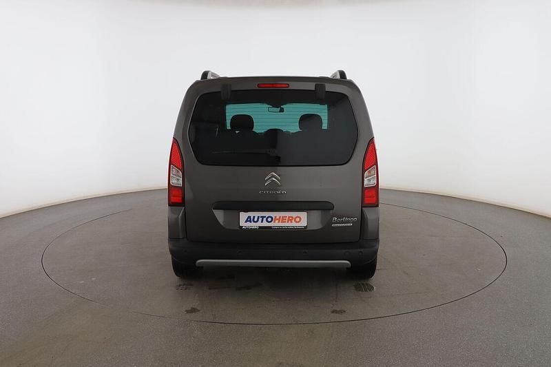 Usado Citroën Berlingo PureTech 110 CV (80 kW) 2016 Gris Monovolumen