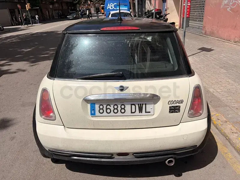 Używany Mini Cooper 116 KM (85 kW) 2006 Beżowy Hatchback