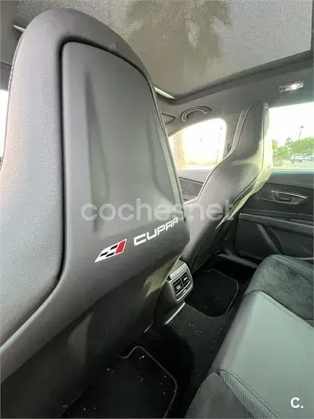 Usado Seat Leon ST CUPRA 300 CV (220 kW) 2017 Gris / plata Familiar