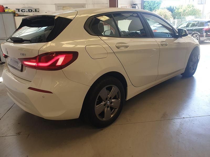Usado BMW 118 136 CV (100 kW) 2023 Blanco Utilitario