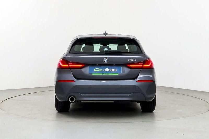 Usado BMW 116 Advantage 116 CV (85 kW) 2019 Gris Utilitario