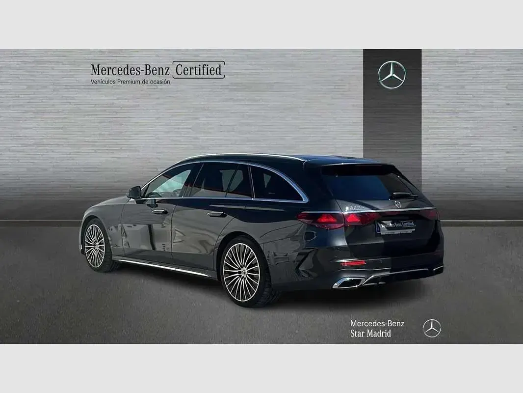 Usado Mercedes E220 197 CV (144 kW) 2025 Gris Familiar