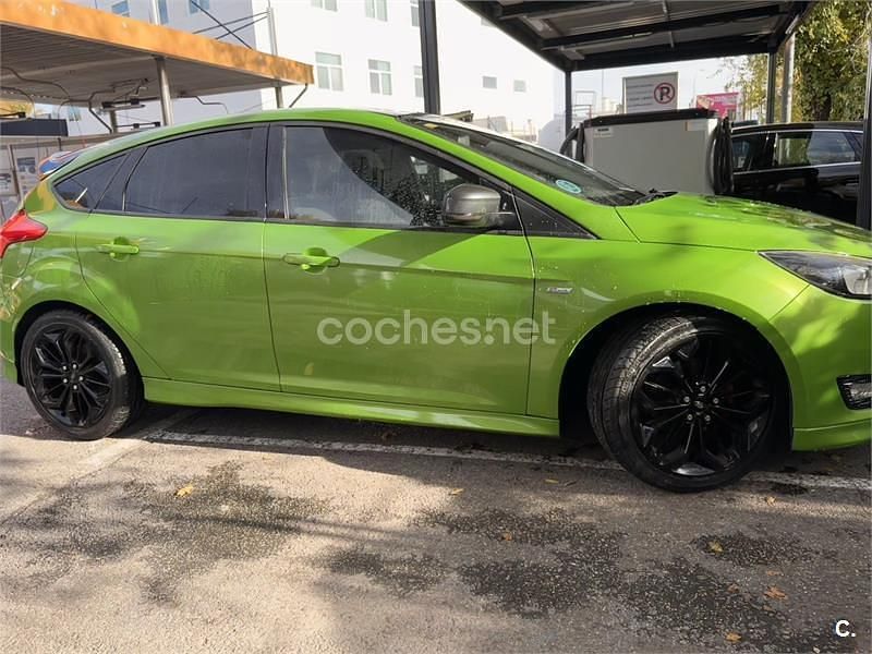 Usado Ford Focus Business Edition 125 CV (91 kW) 2017 Verde Berlina