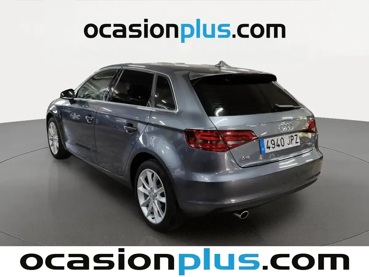 Usado Audi A3 Advanced Plus 110 CV (80 kW) 2016 Gris
