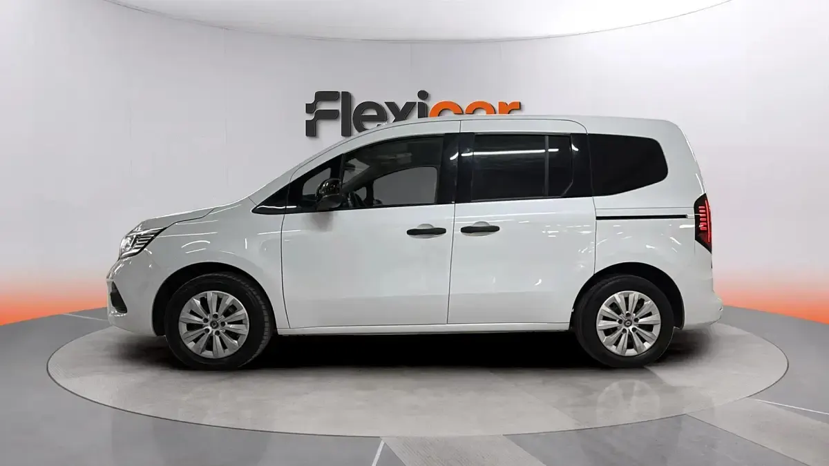 Usado Renault Kangoo Edition One 95 CV (69 kW) 2021 Blanco Monovolumen