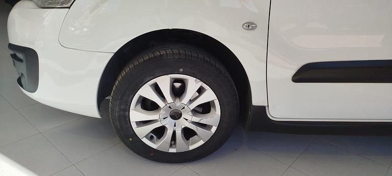Usado Citroën Berlingo 120 CV (88 kW) 2017 Blanco Monovolumen
