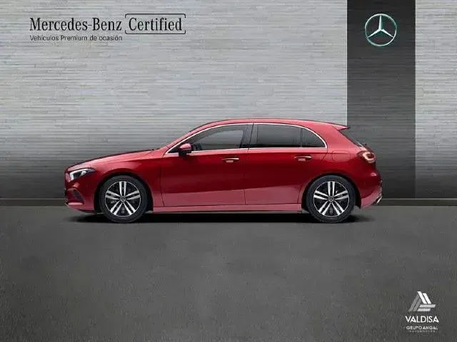 Usado Mercedes A200 Progressive 163 CV (119 kW) 2022 Manufaktur rojo patagonia