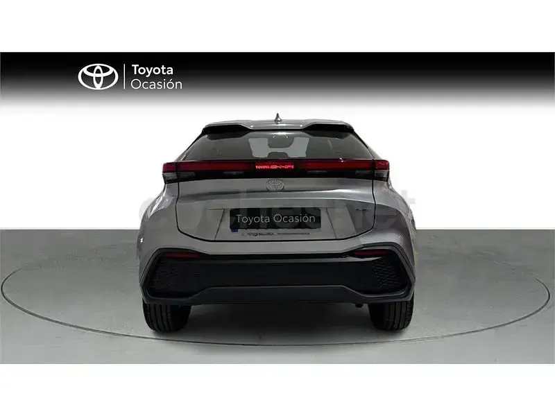 Usado Toyota C-HR Advance 140 CV (102 kW) 2024 Gris / plata SUV