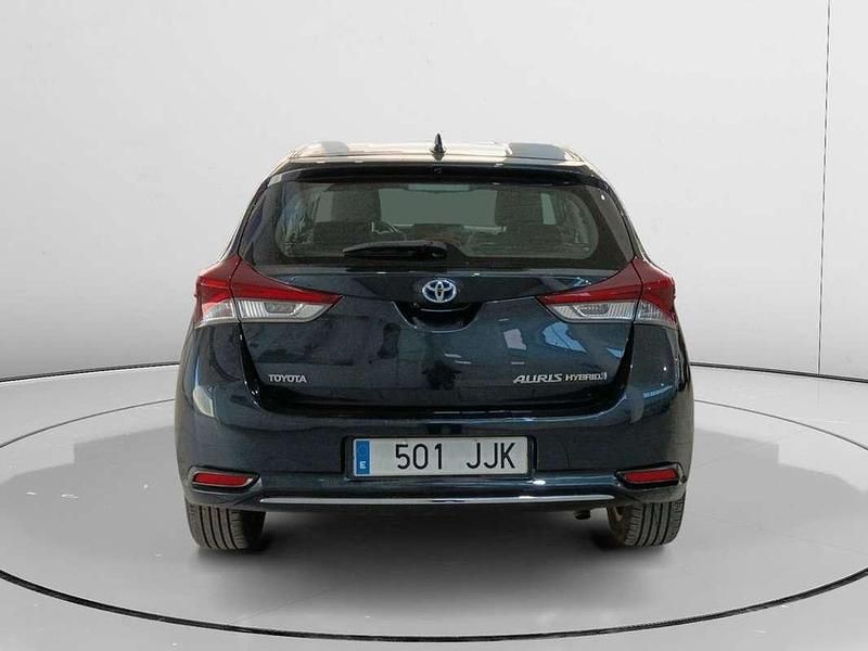 Usado Toyota Auris Hybrid 136 CV (100 kW) 2015 Azul Utilitario