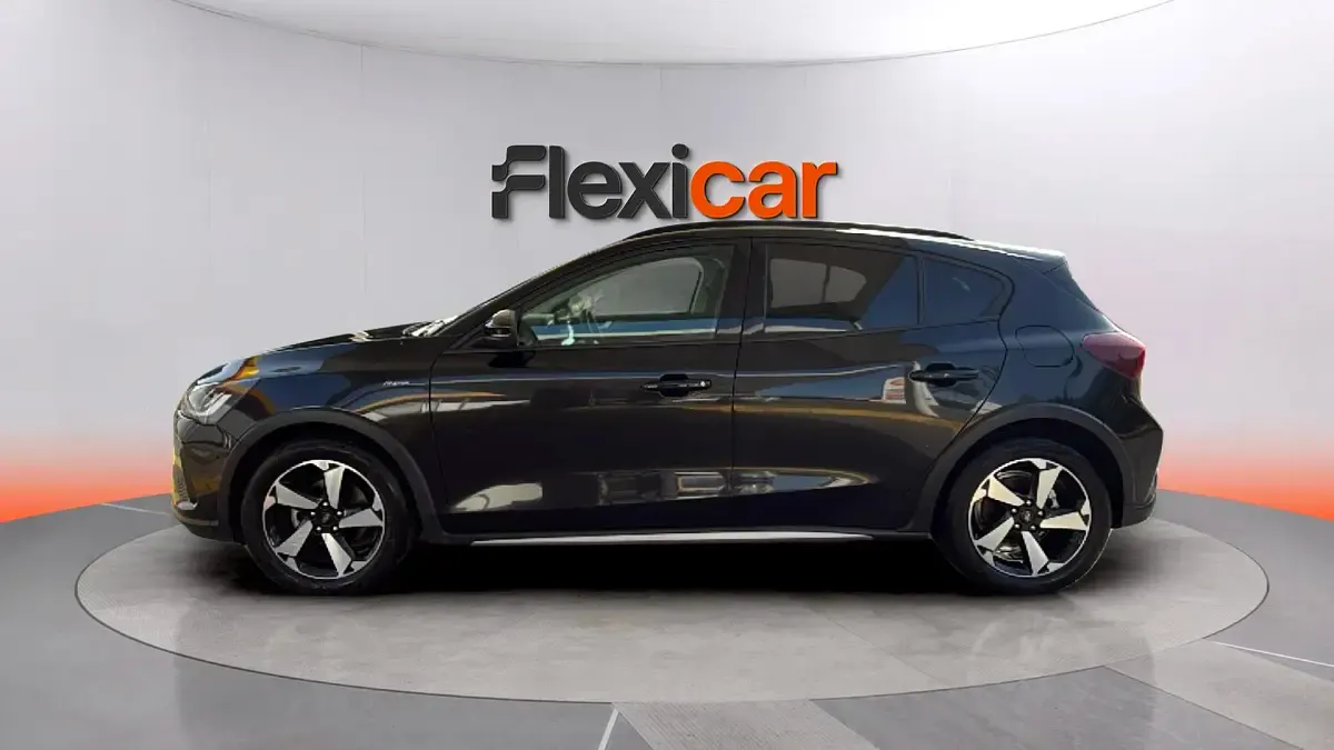 Usado Ford Focus ST-Line 155 CV (114 kW) 2024 Negro Berlina