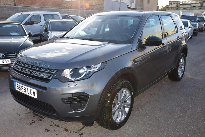 Usado Land Rover Discovery Sport Pure 150 CV (110 kW) 2019 Gris / plata SUV