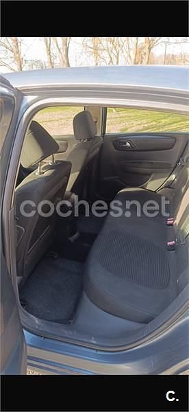 Usado Citroën C4 VTR Sport 110 CV (80 kW) 2005 Gris / plata Berlina