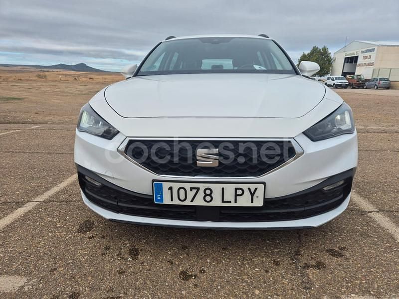 Usado Seat Leon Reference 115 CV (84 kW) 2021 Blanco Berlina