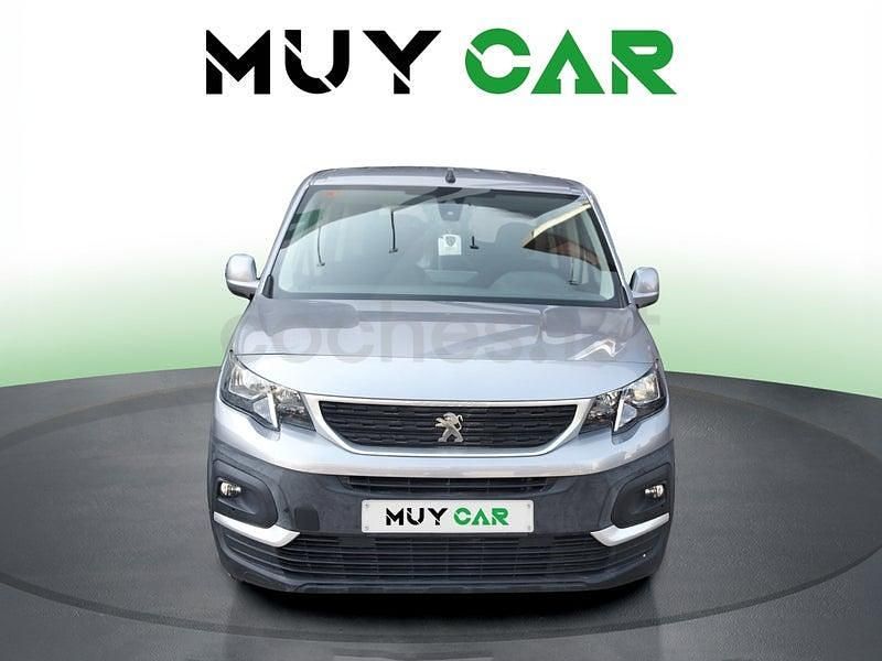 Usado Peugeot Rifter Active 100 CV (73 kW) 2020 Gris / plata Monovolumen