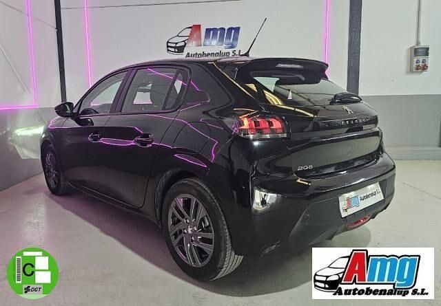 Usado Peugeot 208 Active 102 CV (75 kW) 2022 Negro Utilitario