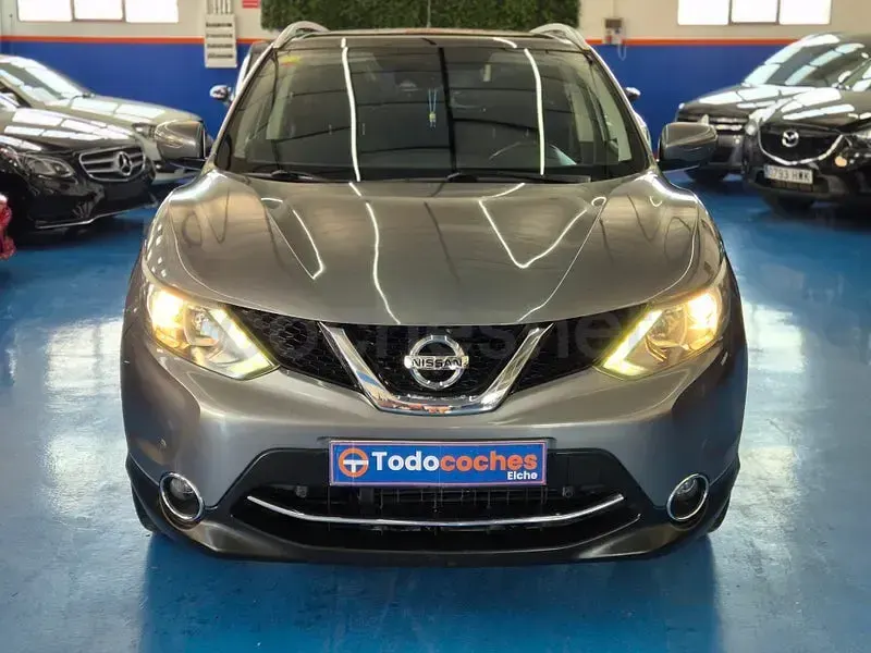 Usado Nissan Qashqai N-Vision 110 CV (80 kW) 2016 Gris / plata SUV