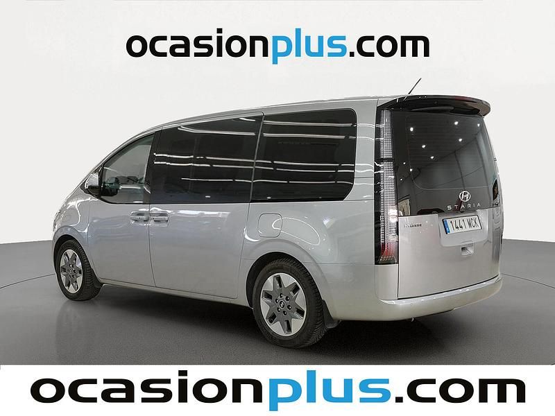 Usado Hyundai Staria 177 CV (130 kW) 2022 Gris Monovolumen