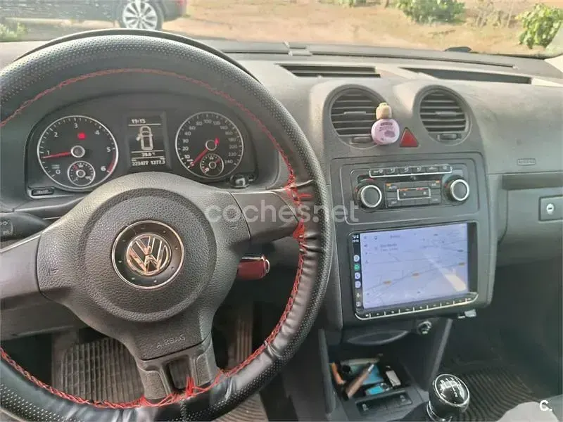 Usado VW Caddy Trendline 75 CV (55 kW) 2014 Blanco Monovolumen